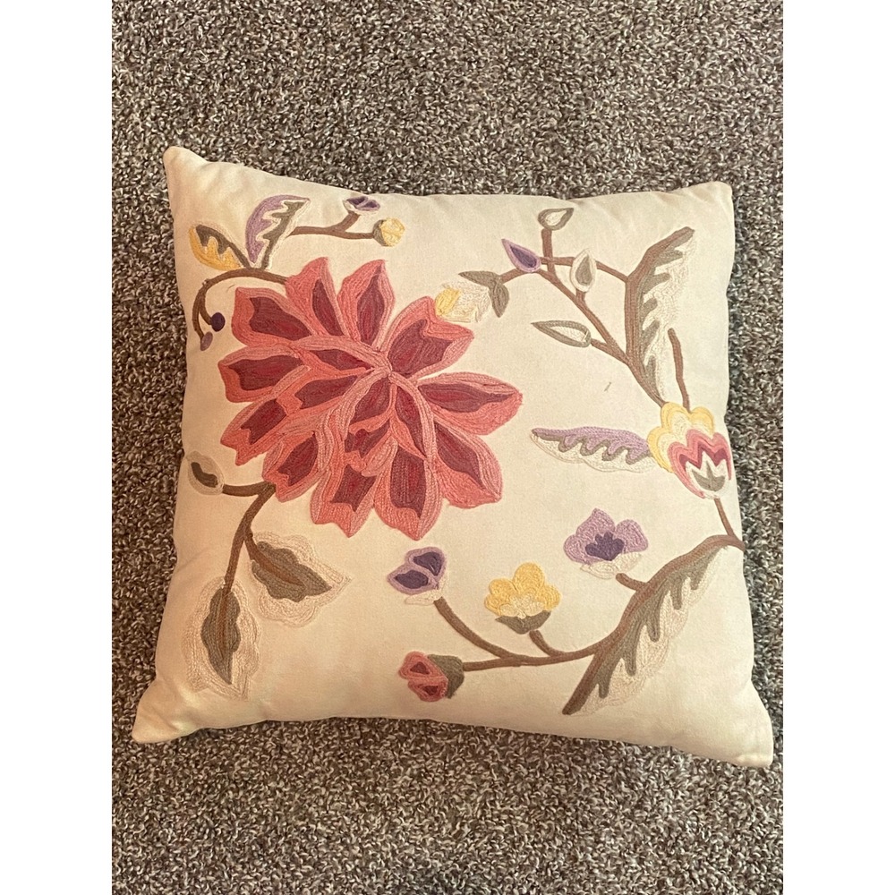 LL Bean Floral Crewel Embroidered Throw Pillow 17x17 Cream Pink Cotton